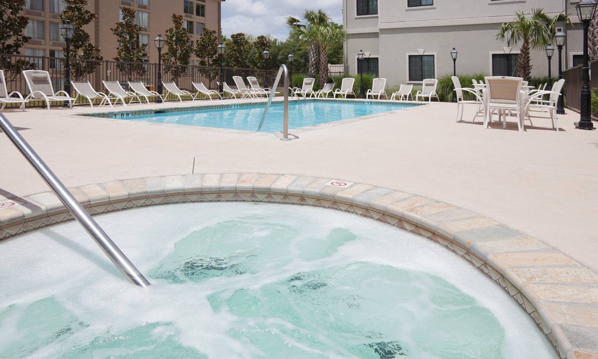 Lafayette Apartment | One Bedroom King Suite | Private Bedroom