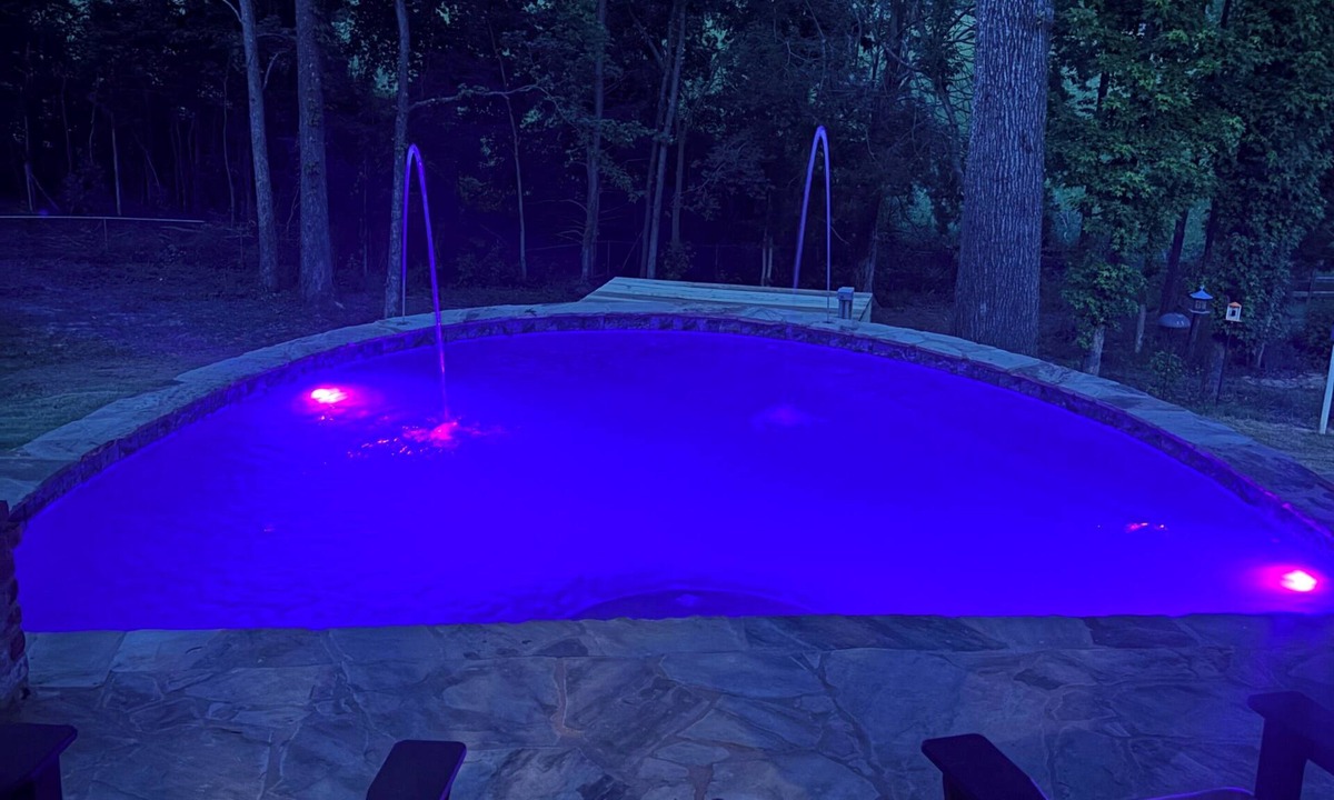 Oxford House | One of a kind gated home, acreage,pool &Sauna! Minutes from square. A must see!