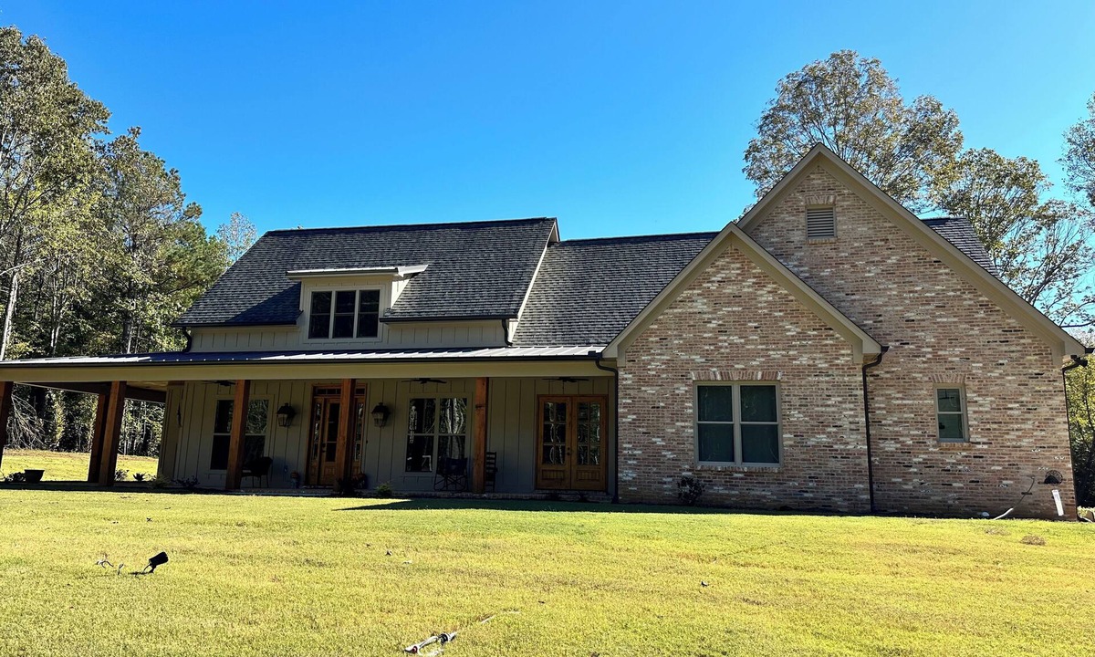 Oxford House | Oxford Hideaway-A Spacious 4-bedroom home close to Ole Miss