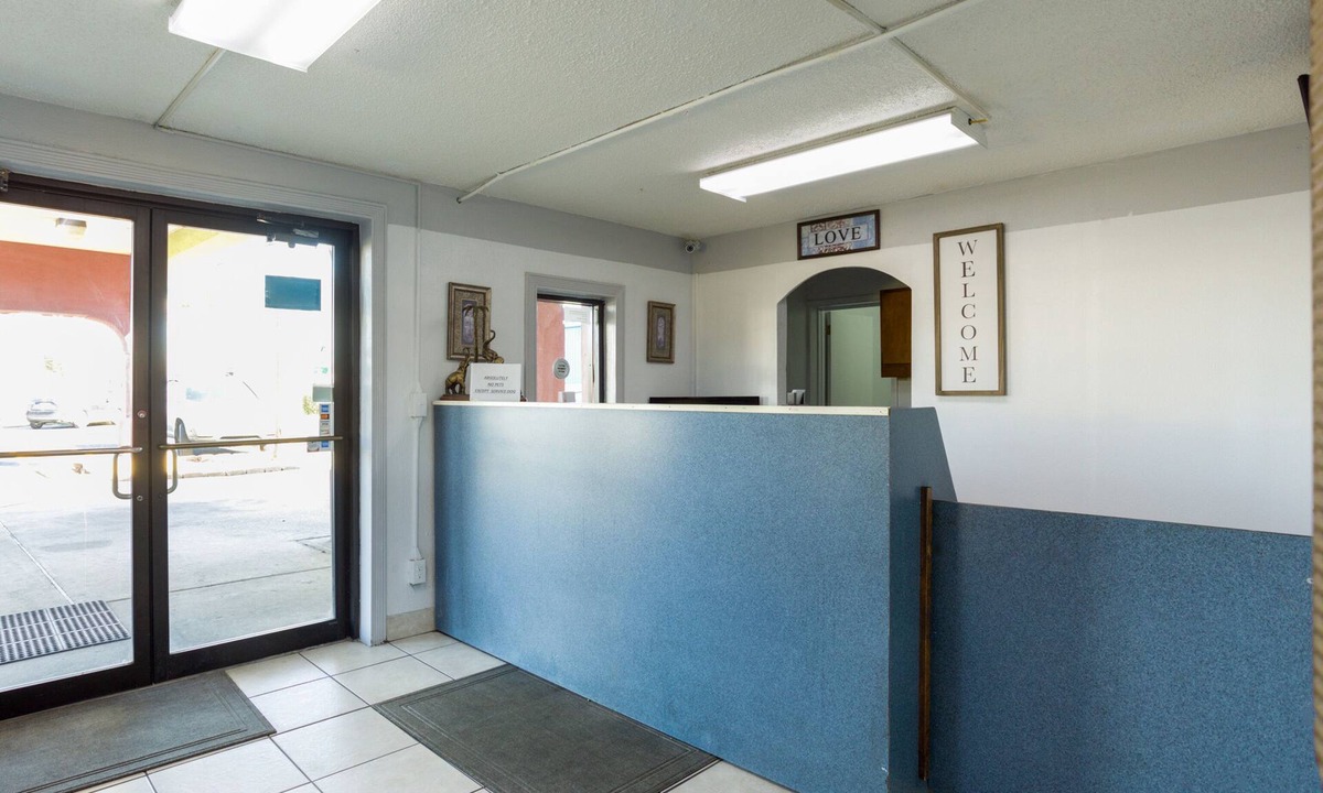 Brent Hotel | OYO Hotel Pensacola I-10 & Hwy 29