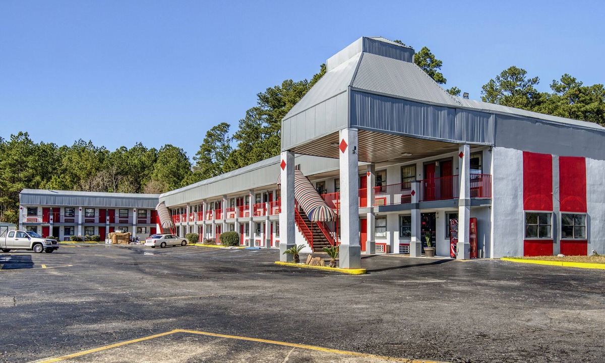 Pineville Hotel | OYO Hotel Pineville LA Hwy 165