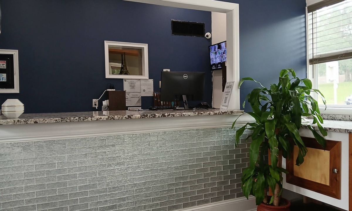Governor's Walk Hotel | OYO Hotel Tallahassee Downtown