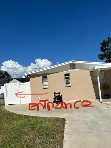 Tampa Apartment | Paradise RV