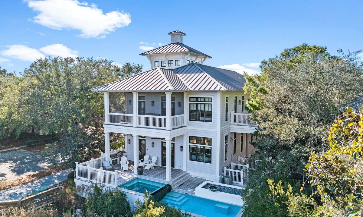 Cottage District House | Park District Elegance: 4BR WaterColor Home, Beach Club Passes, Private Pool, Bikes, Outdoor Oasis!