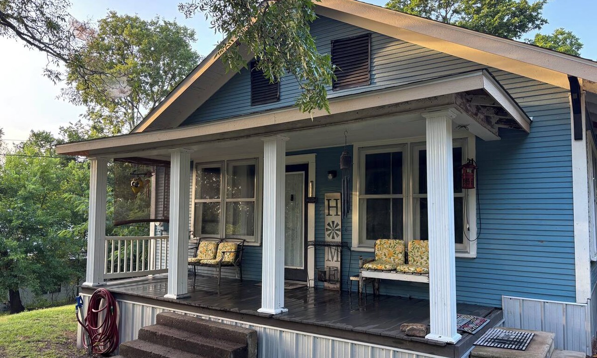 Stringtown House | Peaceful 3 bedroom home and room for 4 boats near Atoka, McGee, and Sardis Lake