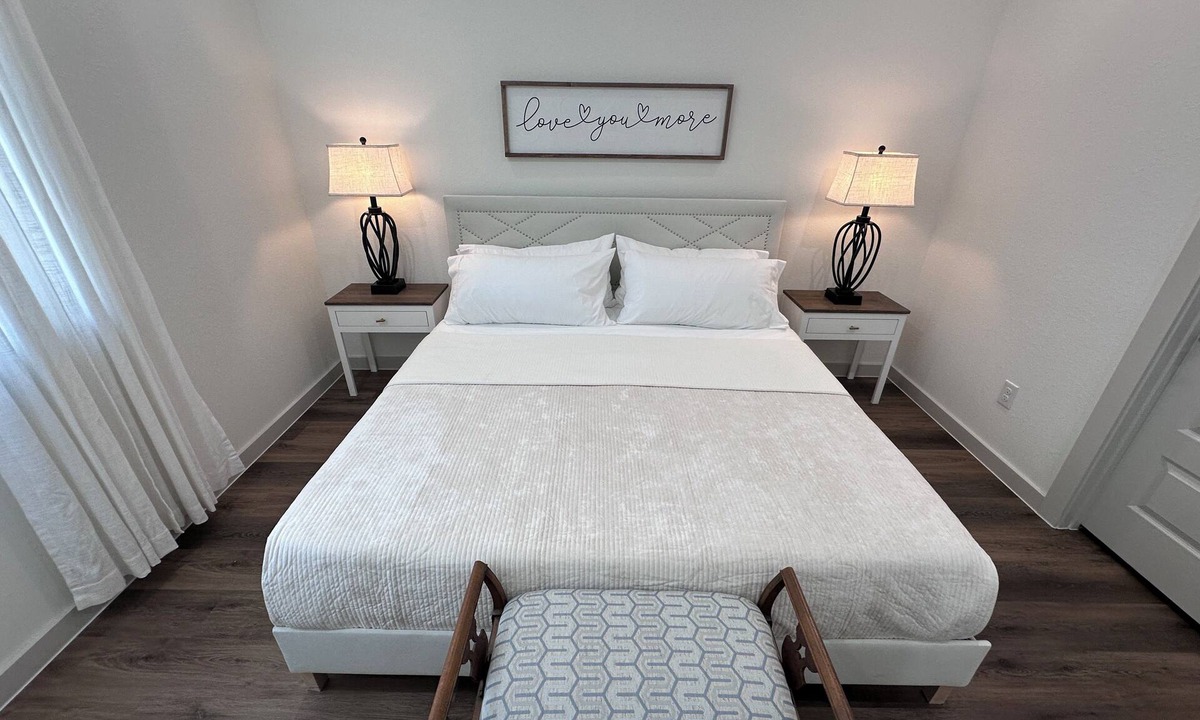 Northside House | Peaceful 3-bedroom house with AC in a cool Houston neighborhood