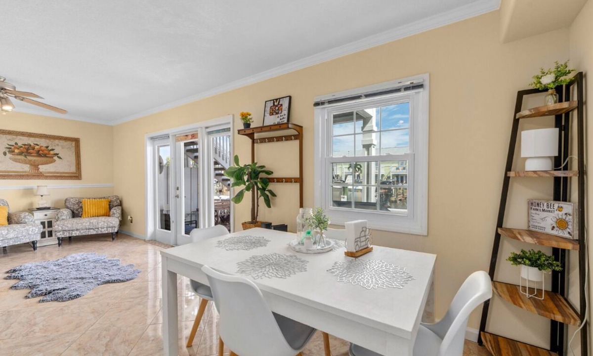 Coquina Key Apartment | Peaceful getaway by the bay