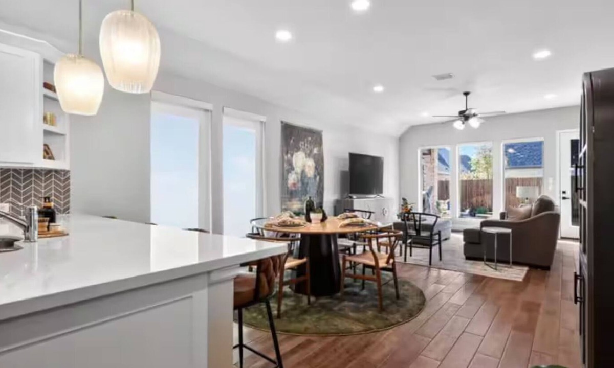 Fate House | Peaceful Retreat Near Lake, Coffee & Trails