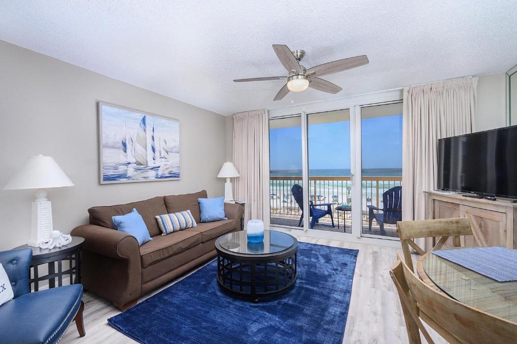 Destin Apartment | Pelican Beach Resort 308
