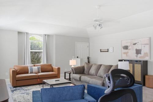 Pensacola House | Pensacola, NAS, Beaches, Game Room and Workspace
