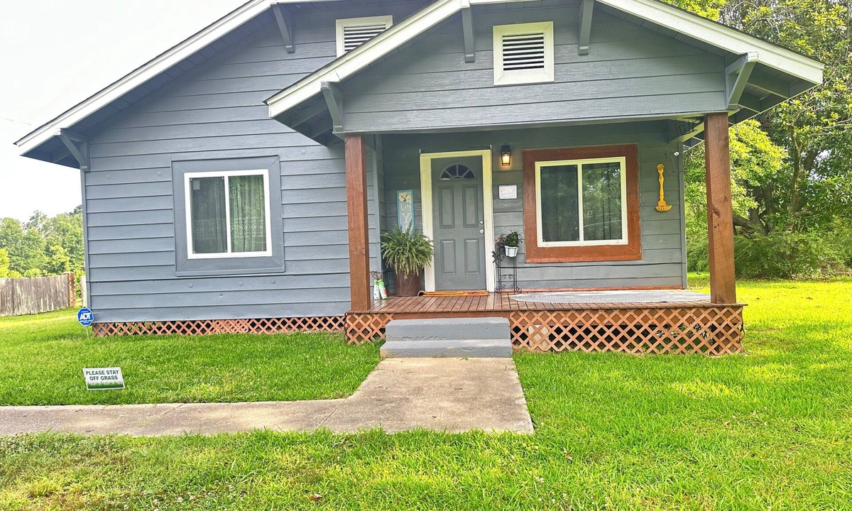 Pine Bluff House | Perfect 3-bedroom house with AC in charming Country Side of Pine Bluff