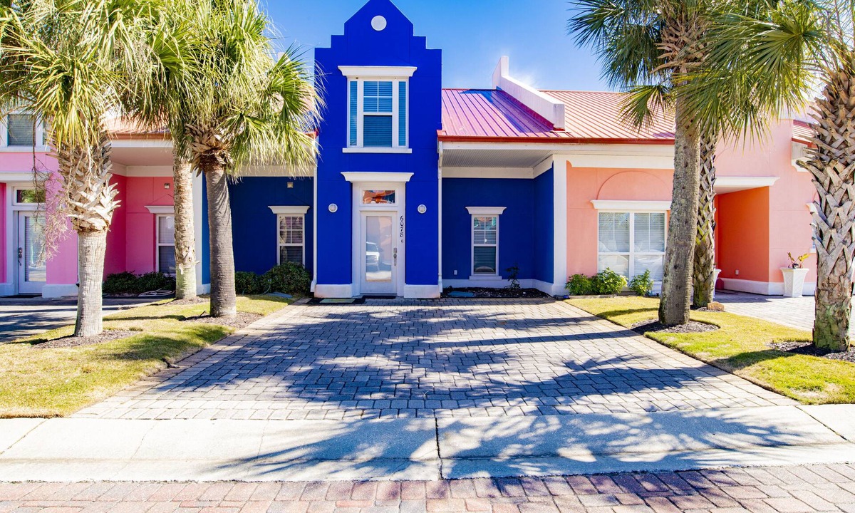 Sunset Pass Condo | Perfectly Positioned: Banana Bay Resort's Home Close to Everything You Need!