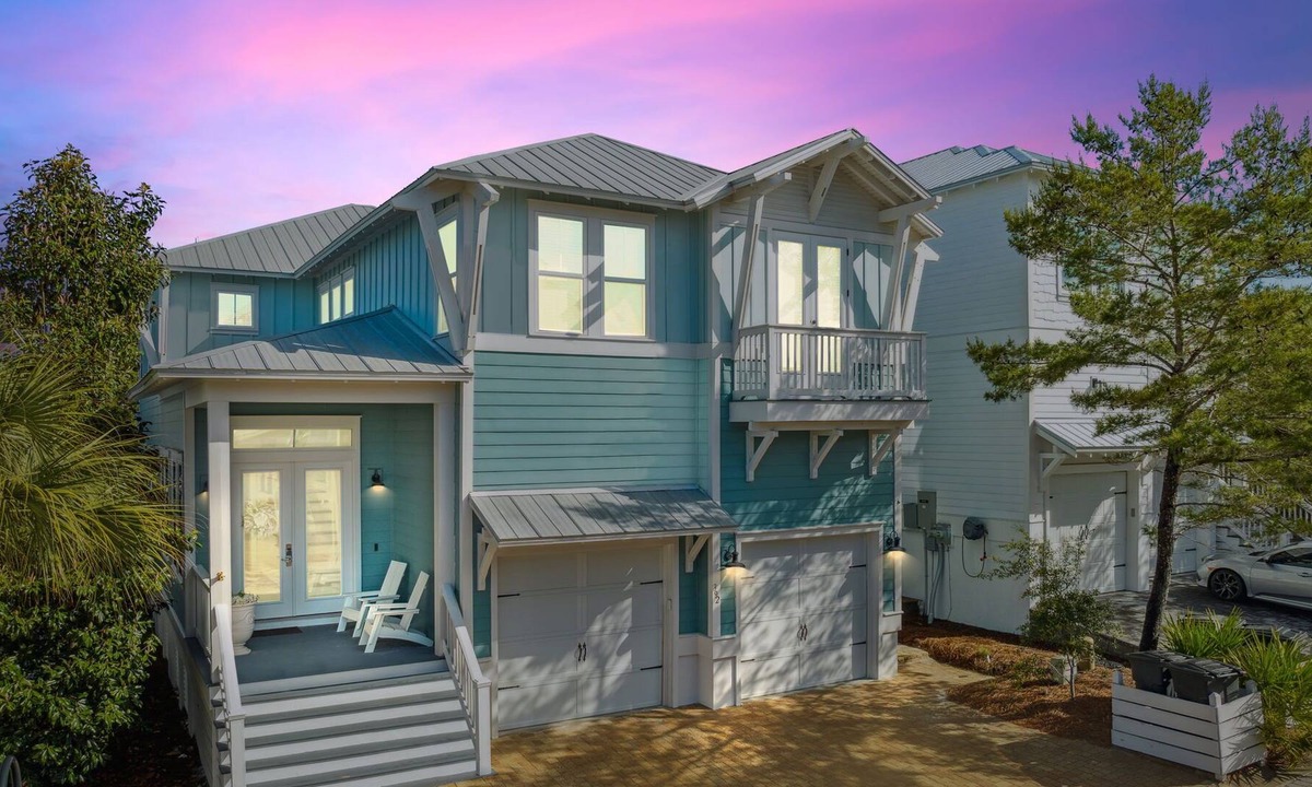 Santa Rosa Beach House | Pet Friendly 30A Rental w/ Large Fenced In Yard & Screened in Porch + Huge Pool!