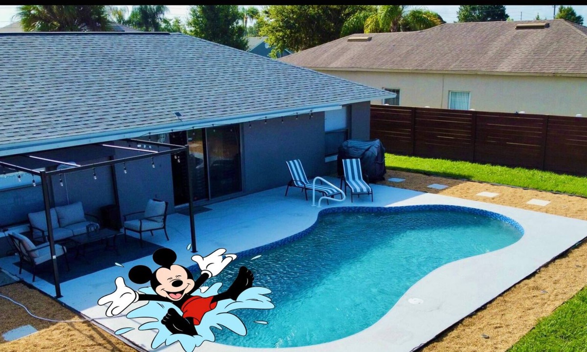 Poinciana House | Pet-Friendly Home w/ Heated Pool Kissimmee, Fl.