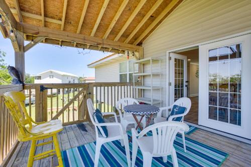 Port Sulphur House | Port Sulphur Retreat 1 mile away from LNG plant
