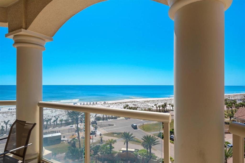 Pensacola Beach Apartment | Portofino 3-703