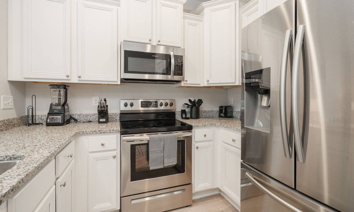 Thomas Drive House | Pride of PCB | 3BR Townhome, Pool Access, Patio, Near Beach, Sleeps 10