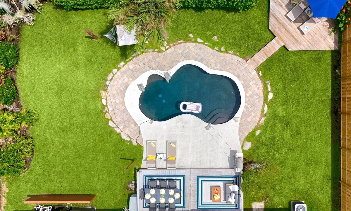 Isle of Palms House | Private Heated Pool Minutes to Mayo & Jax Beach