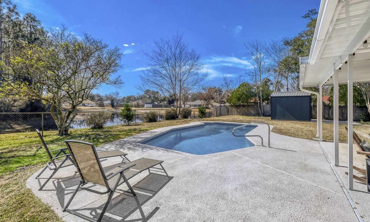Doctors Inlet House | Private Pool Home Gym RV Hookup Pet Friendly Florida Retreat. IEV Certified.