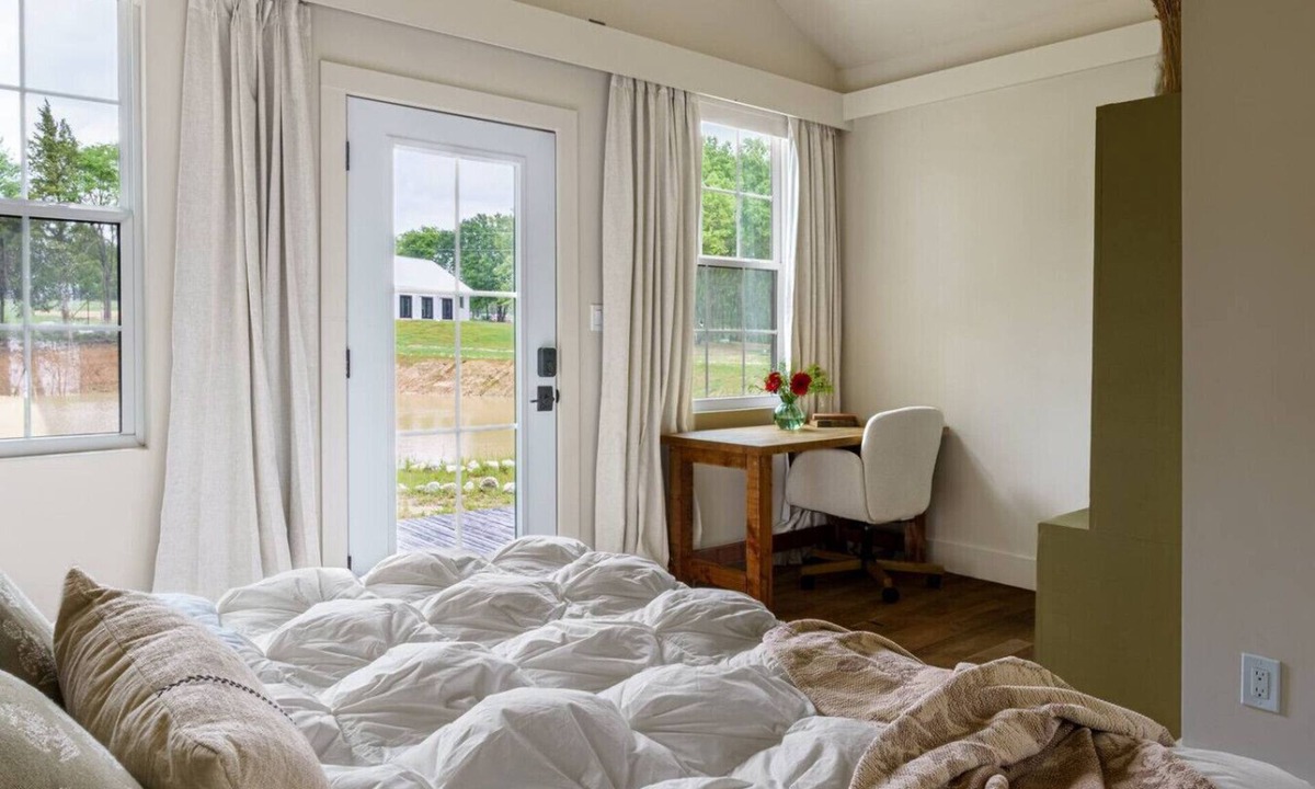 Jewett Cabin | Private & Tranquil Countryside Haven: Lake View, Ofuro Tub, King Bed, Workspace!