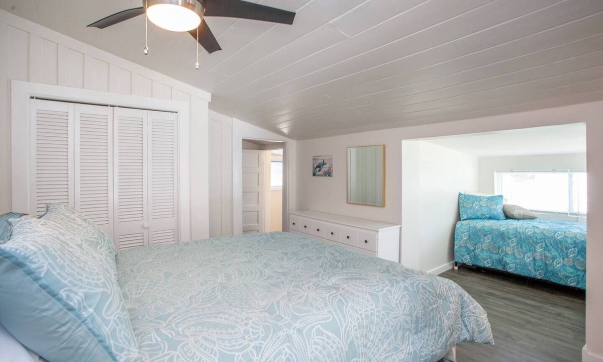 Ozona Cottage | Quaint, Clean and Bright Cottage in Ozona