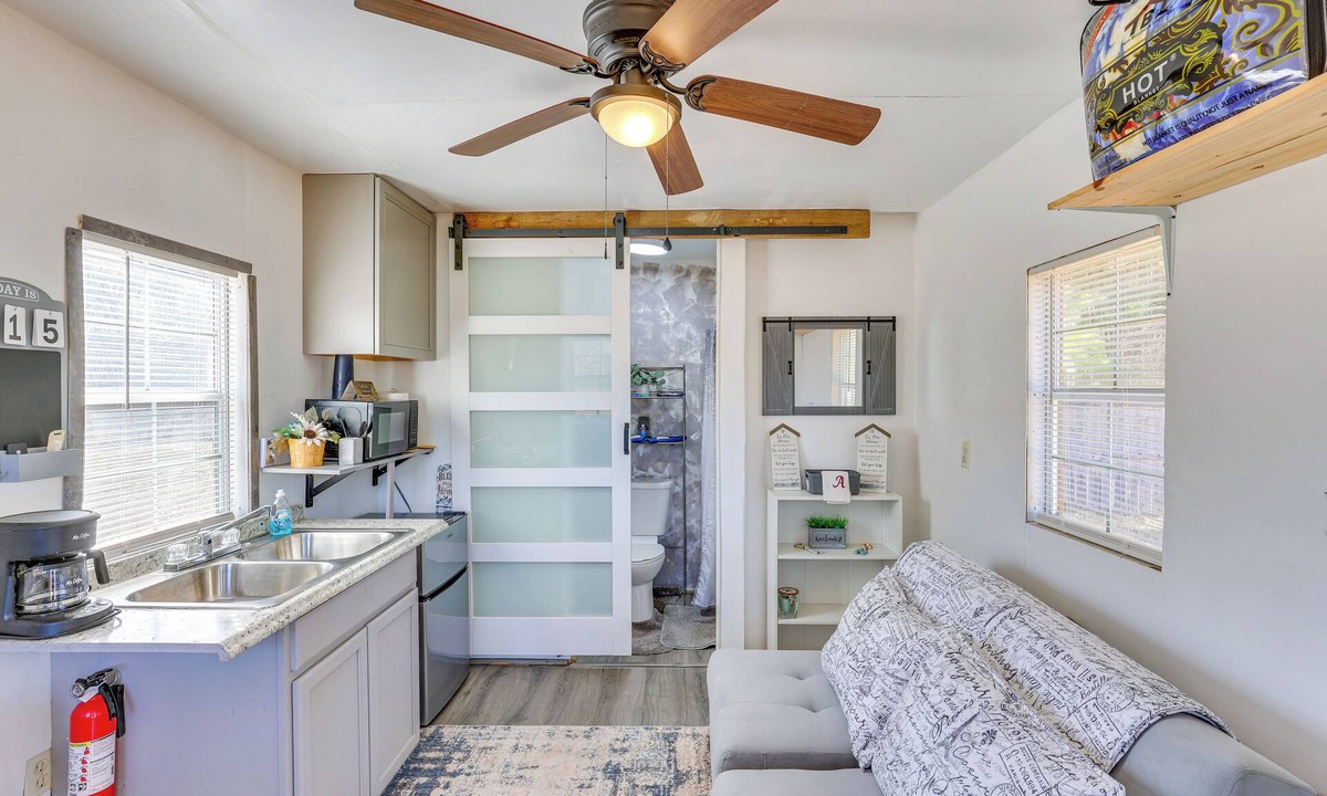 Smith County Apartment | Quaint Couple's Retreat in Rural Overton