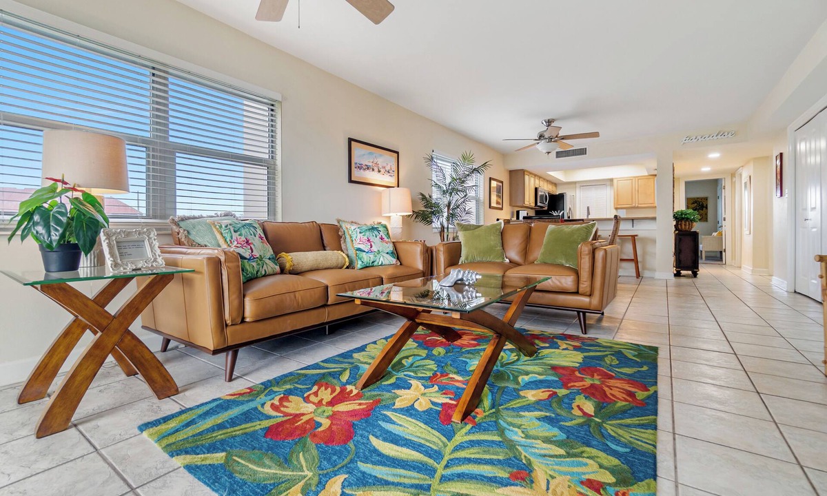 Pensacola Beach Condo | Regency Towers #208W, beach chairs, umbrellas, new leather couches!