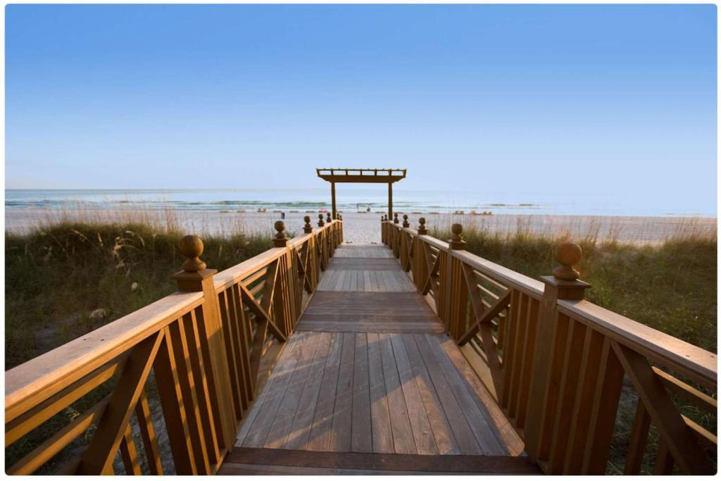 Biltmore Beach House | Regency Towers 521