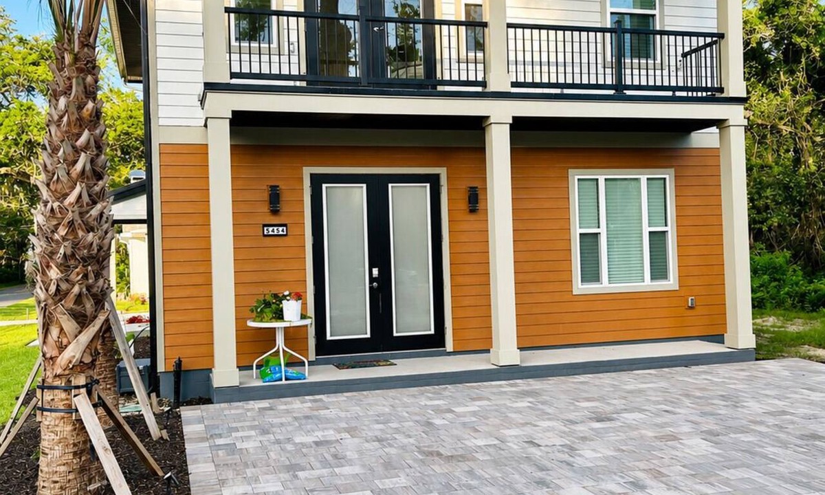 American Beach House | Relaxing Beach Home - Newly Built in 2026. Sleeps up tp 10