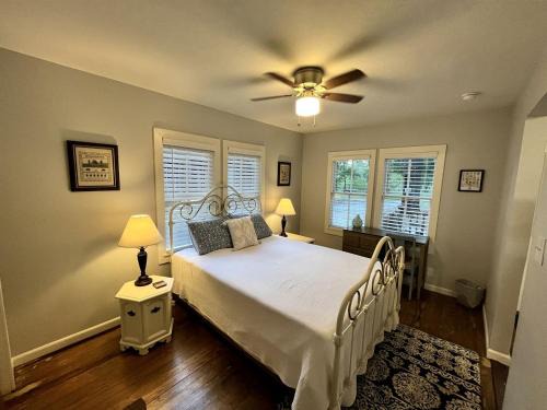 Lafayette House | Renovated Waterfront Cottages Ideal for Families or Groups in Louisiana