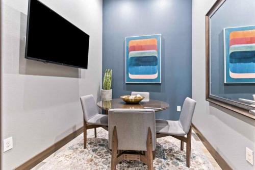 Grogan's Mill Apartment | Resort Style Apartment/Home - The Woodlands