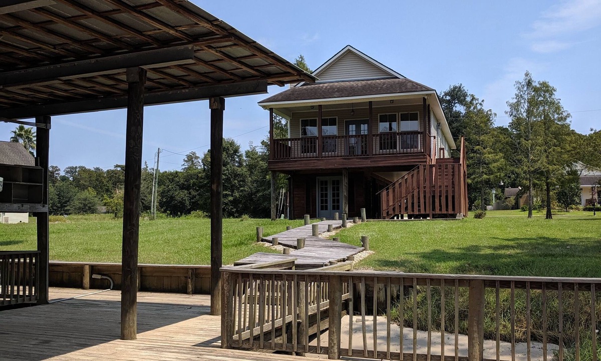 Burnside House | River Front Property on the Amite River