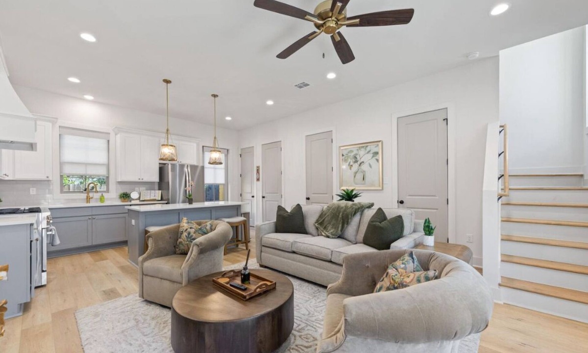 Lafayette House | River Ranch Cozy Lux Comfort