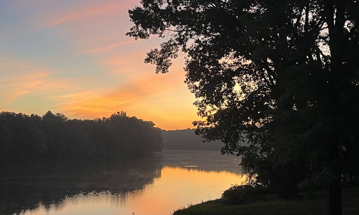 Moundville Cabin | River Retreat - 30 minutes Tuscaloosa