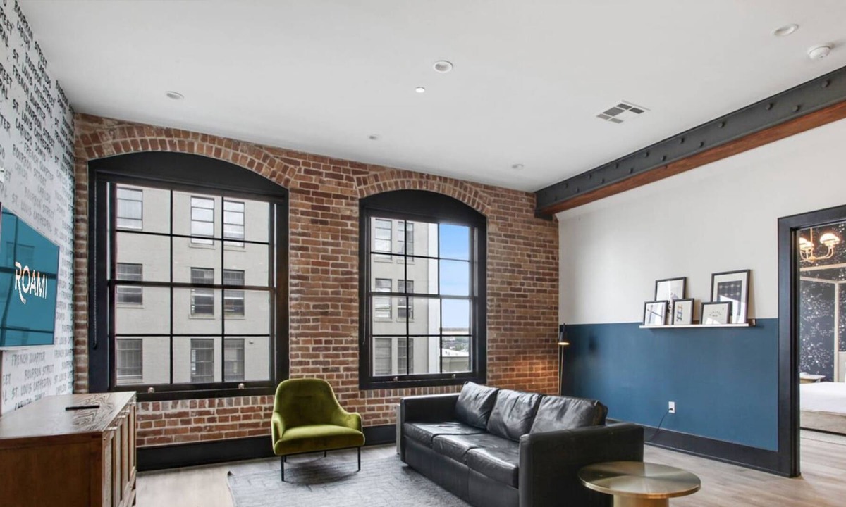 Central Business District House | Roami at The Brandywine | Pool | 2 Bedroom Terrace