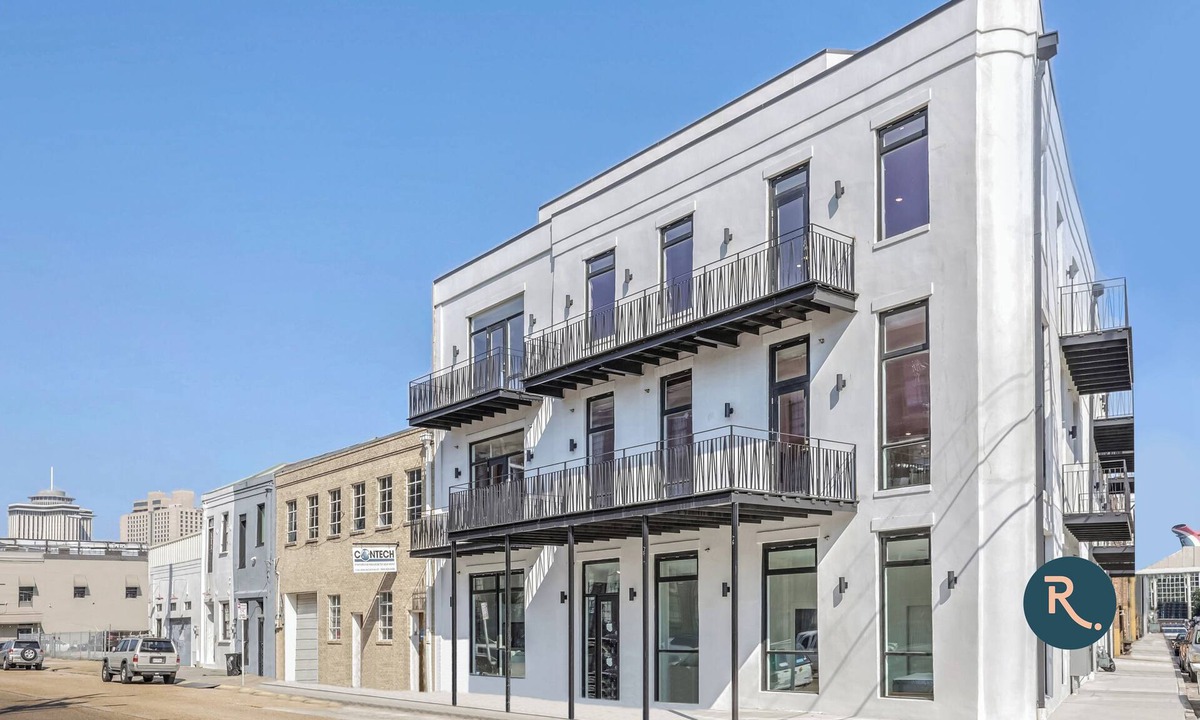 Arts/Warehouse District Apartment | Roami at The Churchill