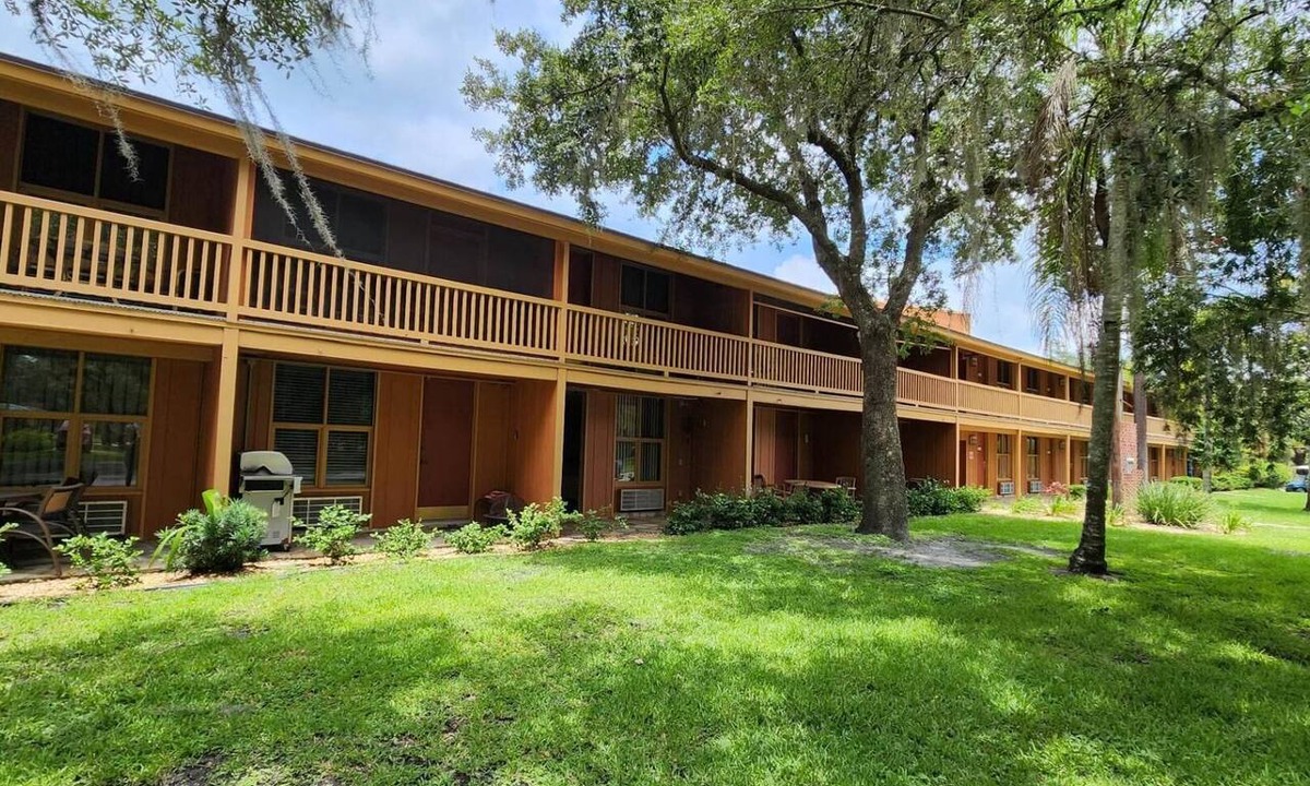 River Ranch Condo | Rustic Country Living at River Ranch Sleeps 6! 102