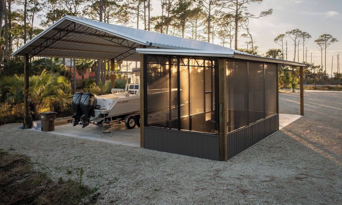 Port St. Joe RV Rental | RV READY! Full Hookups. Enjoy Port St. Joe and the Beaches at this Private RV Site.