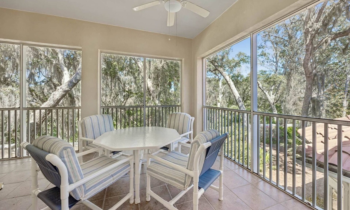 American Beach House | San Remo Dr Beauty ~ 3BR 3BA at Summer Beach