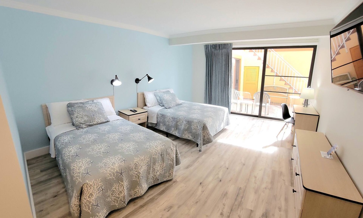 Treasure Island Hotel | Satellite Motel - Pirate's Cove 108