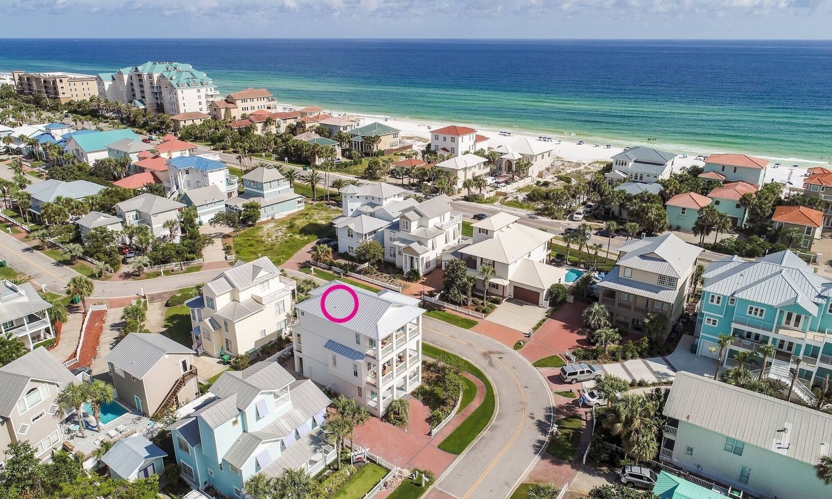 Crystal Shores House | Save 5Kings*HeatedPool*Elevator*BchGear*