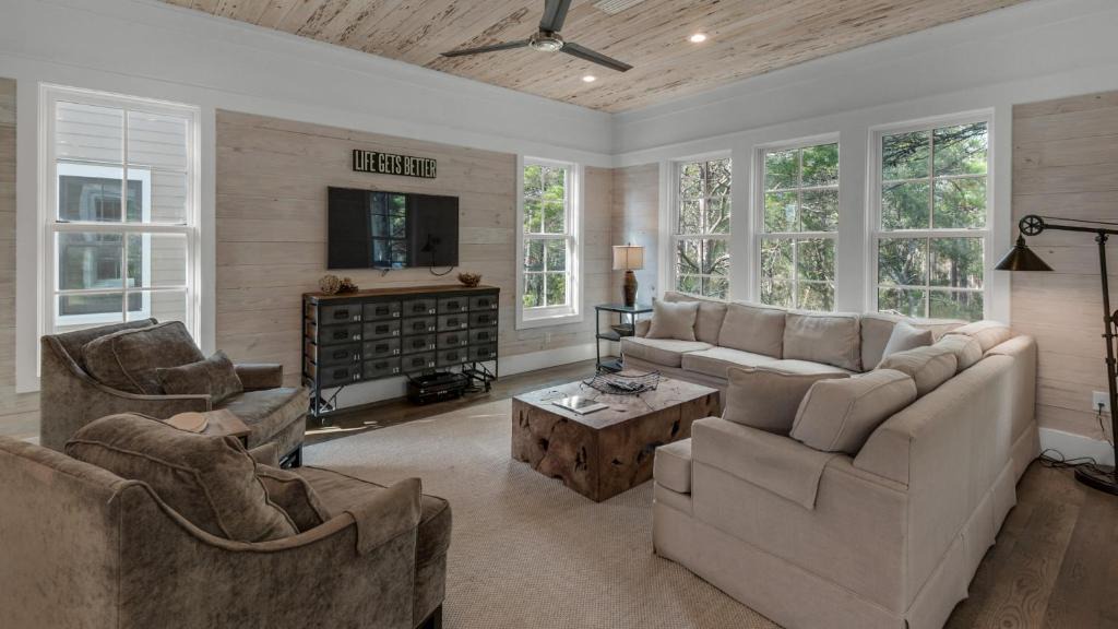 SeaNest Village House | Sea Echo