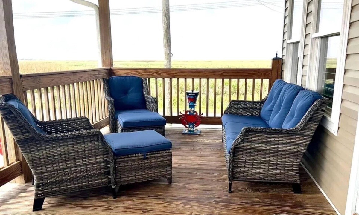 Holly Beach House | Sea Esta Beach House, 3 bedroom close to the beach