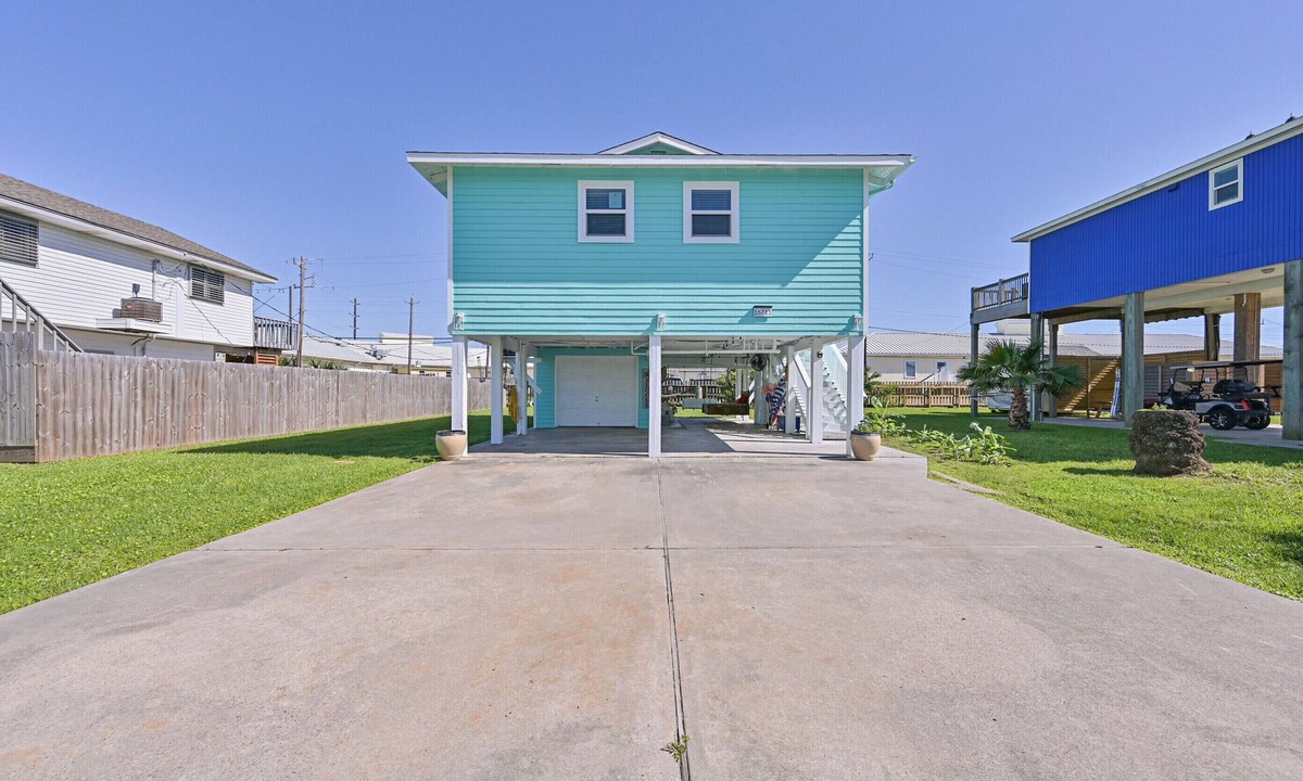 Jamaica Beach House | Sea Shed-Big yard in Jamaica Beach-Pet Friendly!
