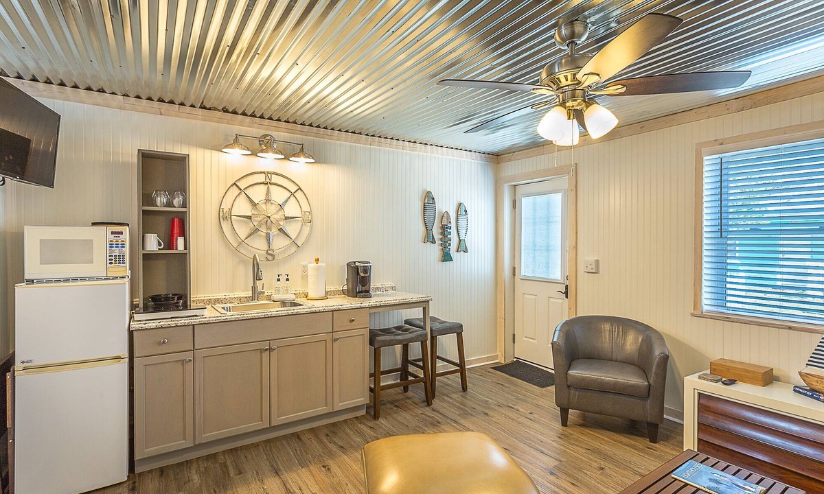 Lanark Village Apartment | Seashell 2 1BR/1BA duplex