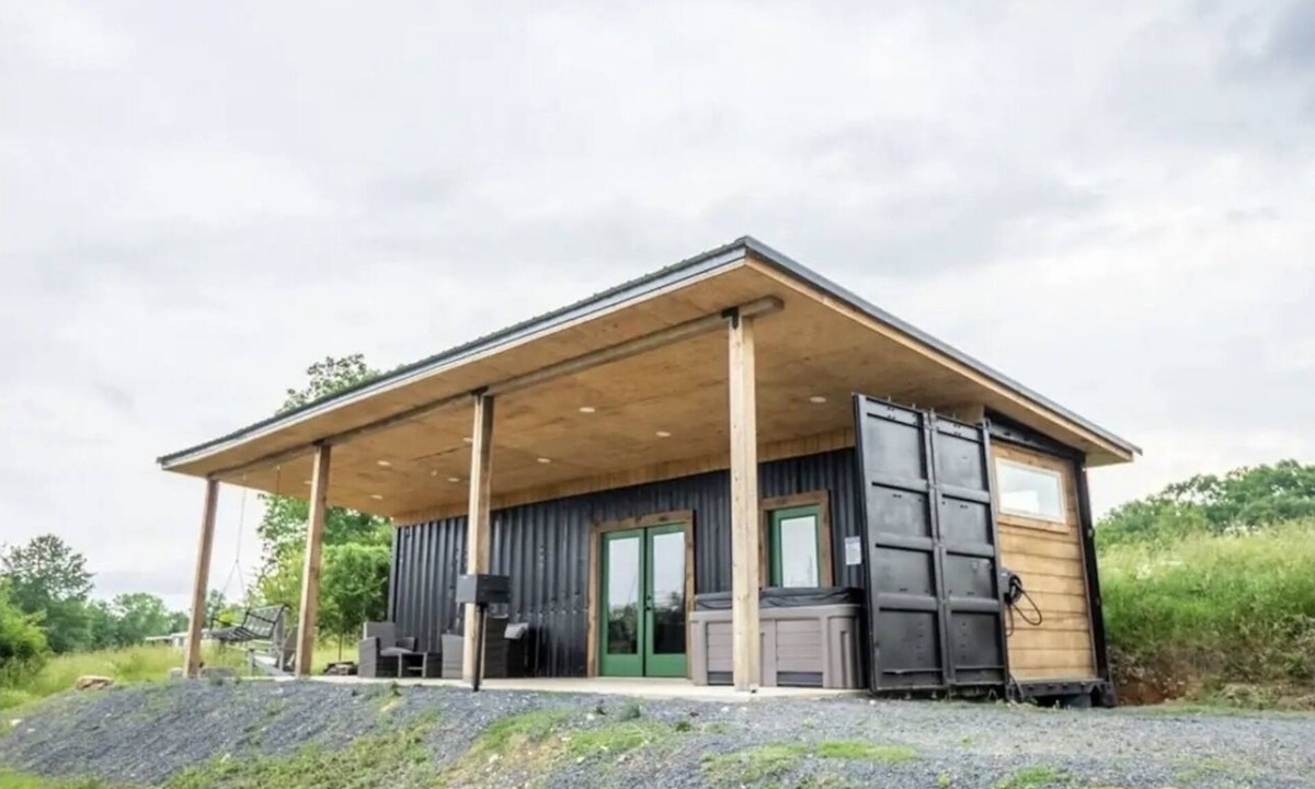Hatfield Cabin | Secluded Mountain Container - Hot Tub & King Bed