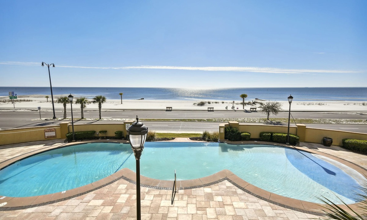 Gulfport Condo | Sienna on the Coast. Book now for your summer stay.