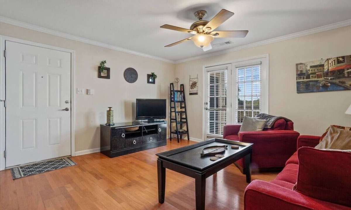 Gulf Park Estates Apartment | Slip Away at Harbor Landing