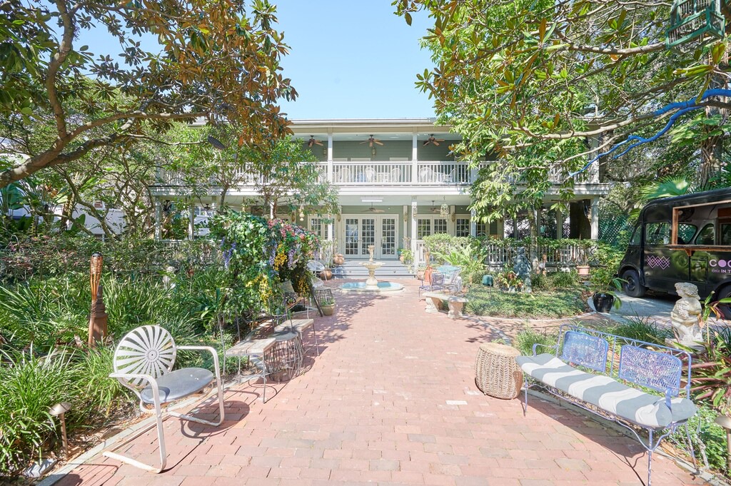 Lake Cherokee Apartment | Sonder | Wellborn | Classic 1BR + Terrace