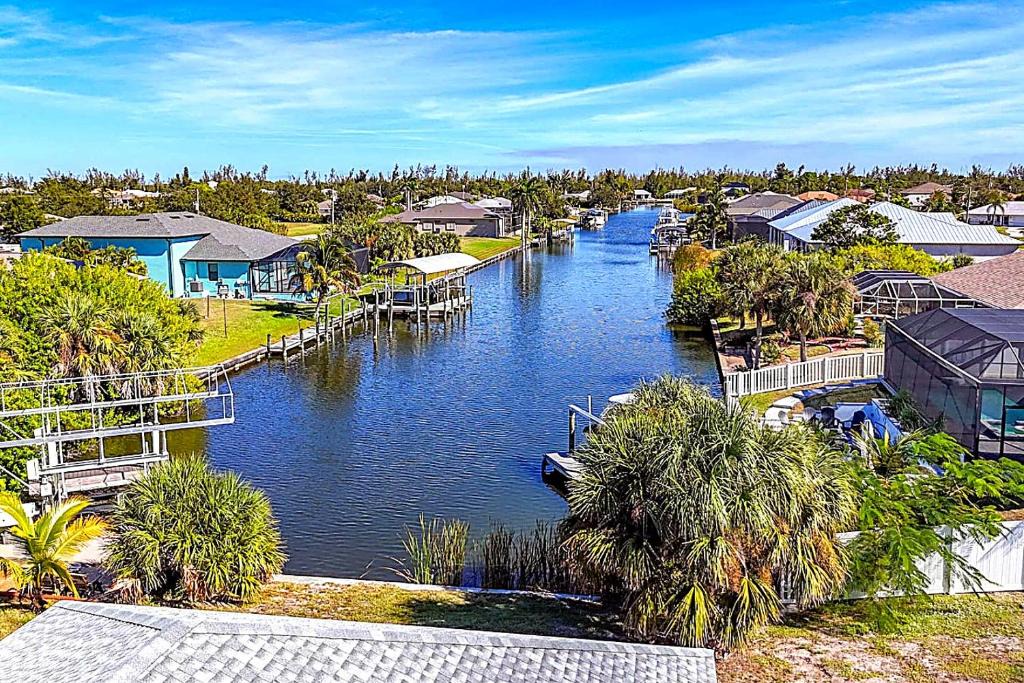 South Gulf Cove House | South Gulf Cove Waterfront Getaway